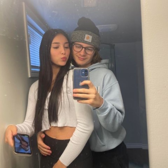 Meet your Posher, Kaya - Picture 1 of 1